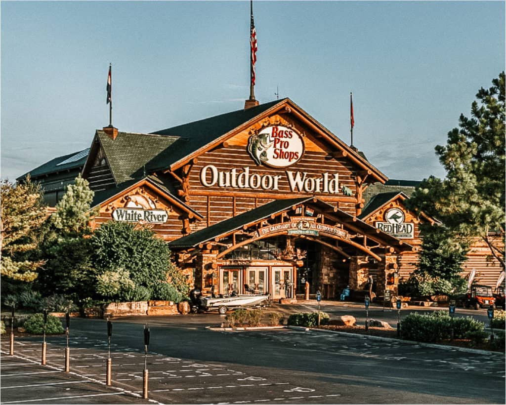 Press Kit Bass Pro Shops Headquarters Springfield MO   Bass Pro Outdoor World Exterior 1024x820 