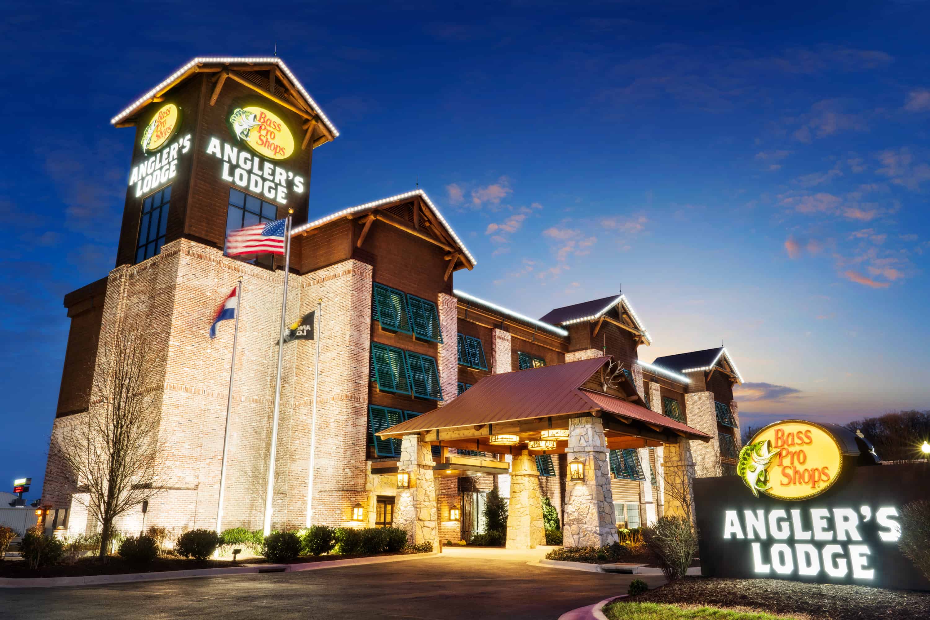 Bass Pro Shops Opens New Angler's Lodge in the Ozark Mountain